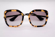 Cargar imagen en el visor de la galería, Prada Carey Oro

