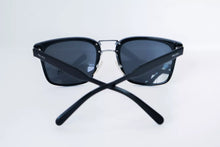 Cargar imagen en el visor de la galería, Prada
